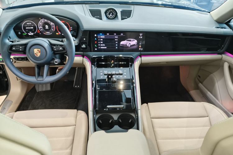 Used Porsche Panamera 2024 Panamera 2.9T Center Console