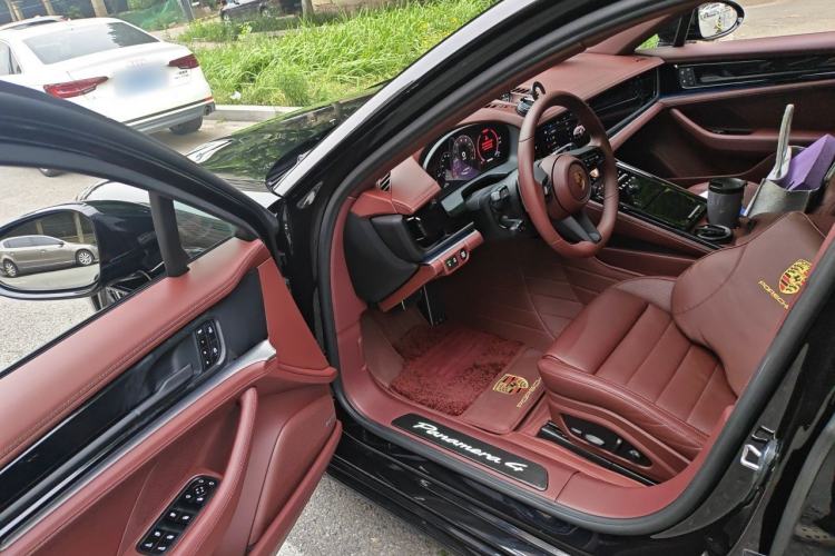 Used Porsche Panamera 2024 Panamera 4 Executive Long Wheelbase 2.9T Driver Seat