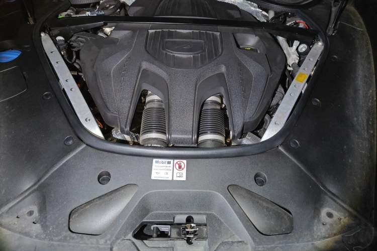 Used Porsche Panamera 2024 Panamera Executive Long Wheelbase 2.9T Engine Bay