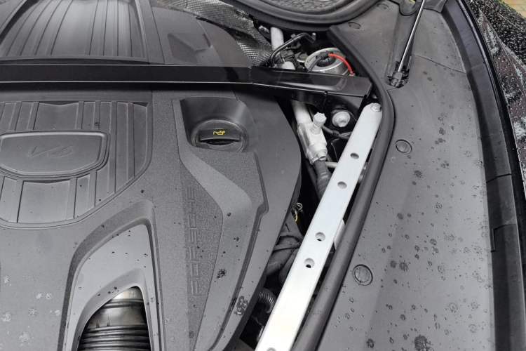 Used Porsche Panamera 2024 Panamera 2.9T Engine Bay Left