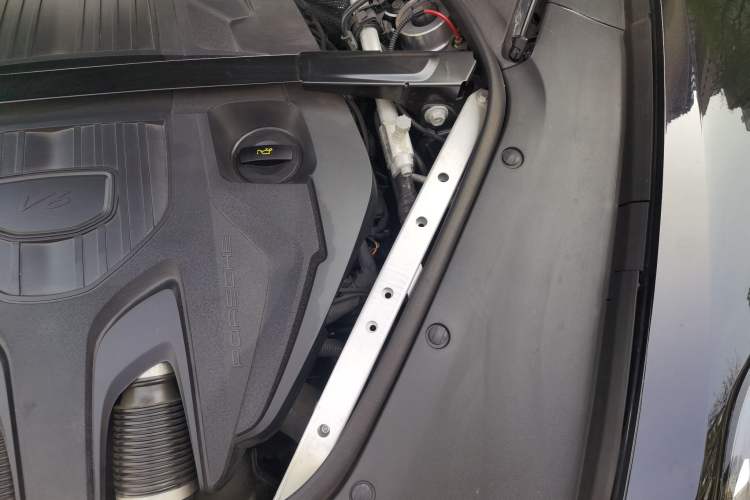 Used Porsche Panamera 2024 Panamera 2.9T Engine Bay Left