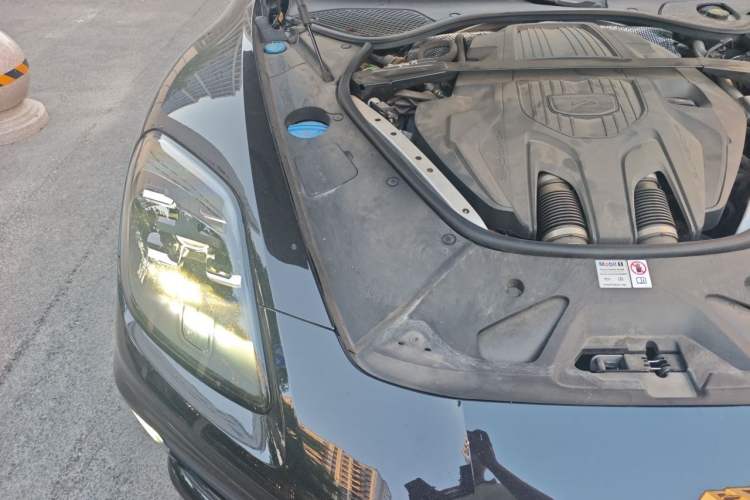 Used Porsche Panamera 2024 Panamera Executive Long Wheelbase 2.9T Engine Bay Right