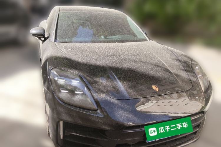 Used Porsche Panamera 2024 Panamera 2.9T Front Right 45 Deg
