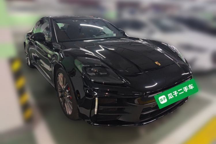 Used Porsche Panamera 2024 Panamera 2.9T Front Right 45 Deg