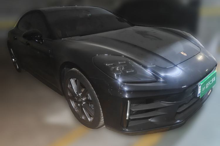 Used Porsche Panamera 2024 Panamera 2.9T Front Right 45 Deg