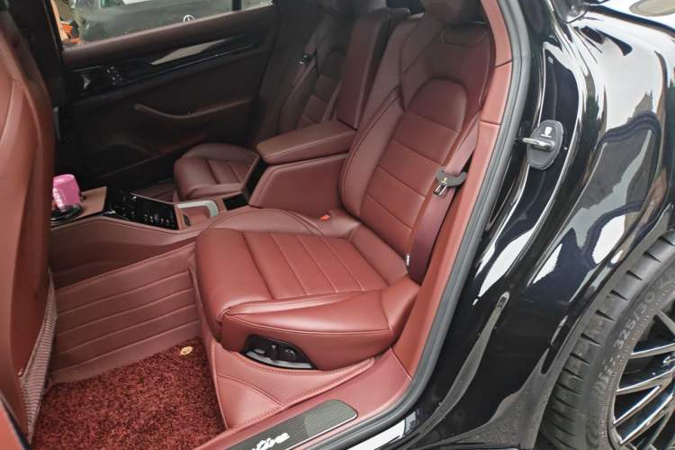 Used Porsche Panamera 2024 Panamera 4 Executive Long Wheelbase 2.9T Left Rear Seat