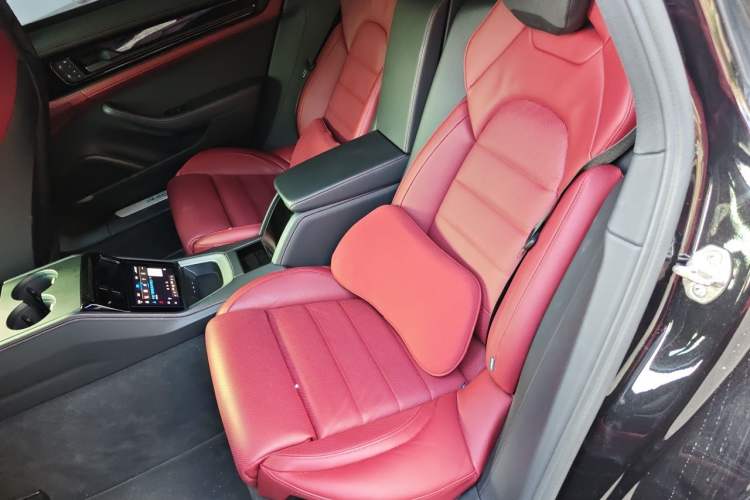 Used Porsche Panamera 2024 Panamera 4 Executive Long Wheelbase 2.9T Left Rear Seat