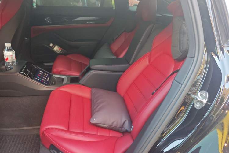 Used Porsche Panamera 2024 Panamera Executive Long Wheelbase 2.9T Left Rear Seat