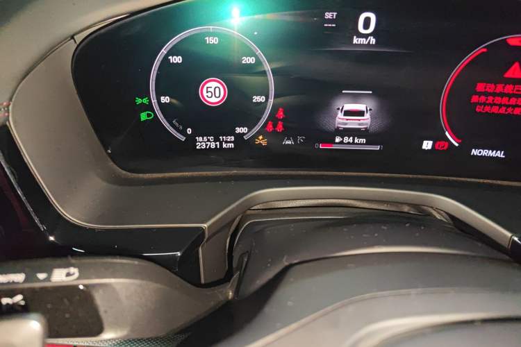 Used Porsche Panamera 2024 Panamera 2.9T Odometer Close Up