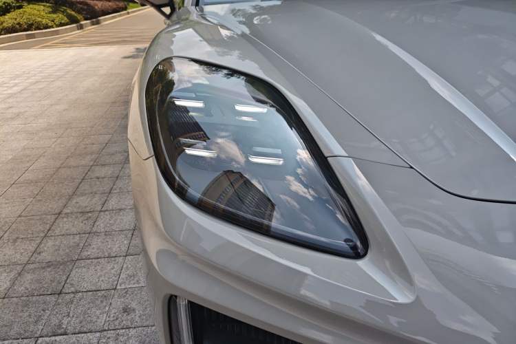 Used Porsche Panamera 2024 Panamera 2.9T Right Front Headlight