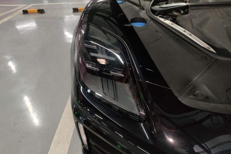 Used Porsche Panamera 2024 Panamera Executive Long Wheelbase 2.9T Right Front Headlight