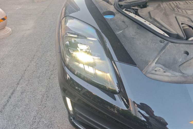 Used Porsche Panamera 2024 Panamera Executive Long Wheelbase 2.9T Right Front Headlight