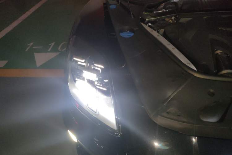 Used Porsche Panamera 2024 Panamera Executive Long Wheelbase 2.9T Right Front Headlight