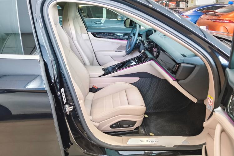Used Porsche Panamera 2024 Panamera 2.9T Right Front Seat