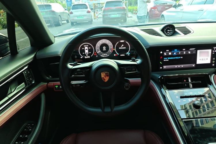 Used Porsche Panamera 2024 Panamera 4 Executive Long Wheelbase 2.9T Steering Wheel