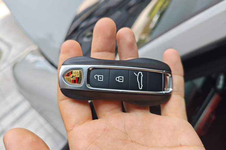 Used Porsche Panamera 2024 Panamera 2.9T Vehicle Key