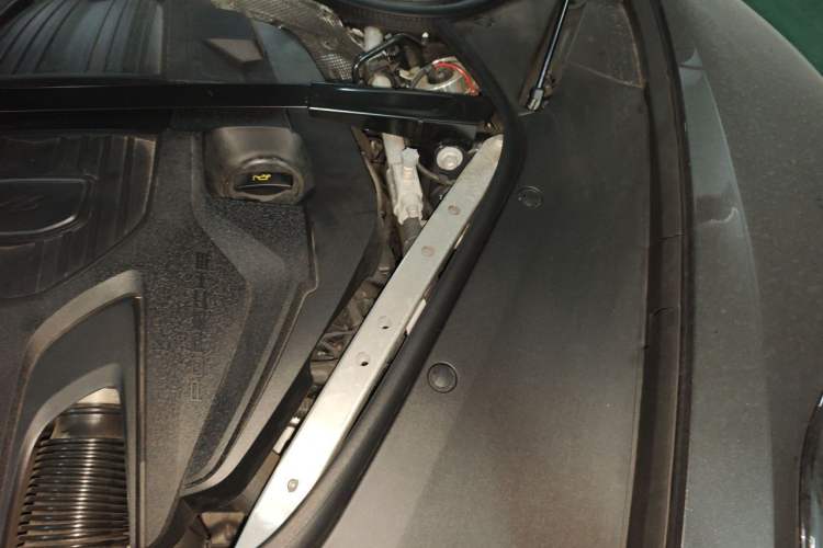 Used Porsche Panamera 2024 Panamera 2.9T Engine Bay Left