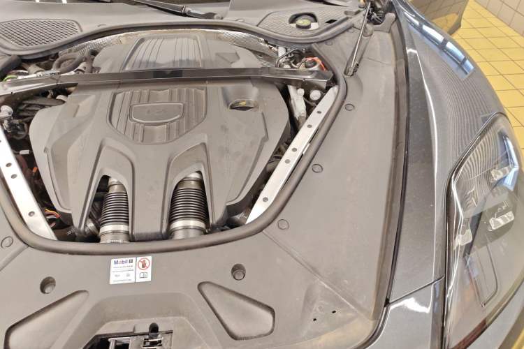Used Porsche Panamera 2024 Panamera 2.9T Engine Bay Left