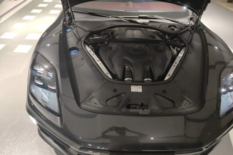 Used Porsche Panamera 2024 Panamera 4 Executive Long Wheelbase 2.9T Engine Bay Right