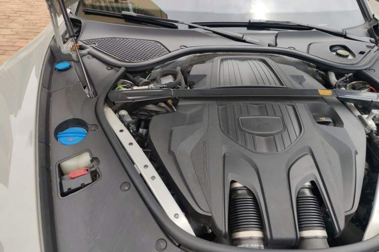 Used Porsche Panamera 2024 Panamera 2.9T Engine Bay Right