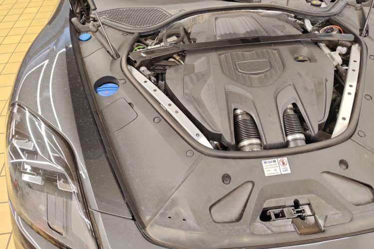 Used Porsche Panamera 2024 Panamera 2.9T Engine Bay Right
