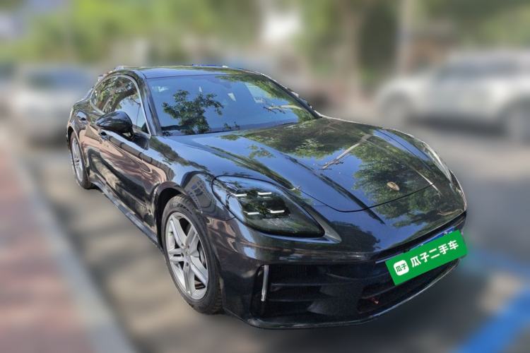 Used Porsche Panamera 2024 Panamera 2.9T Front Right 45 Deg