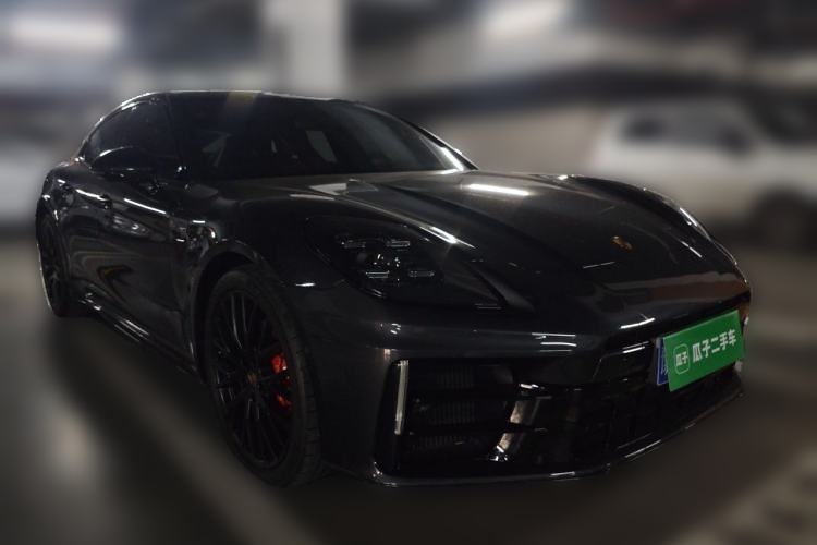 Used Porsche Panamera 2024 Panamera 2.9T Front Right 45 Deg