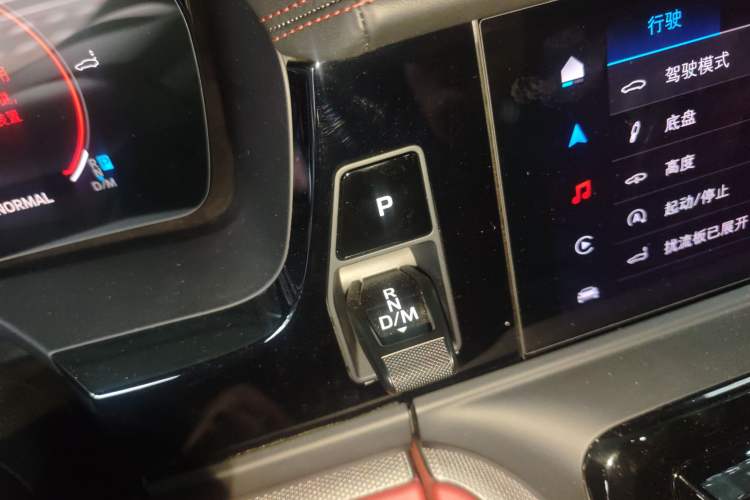 Used Porsche Panamera 2024 Panamera Executive Long Wheelbase 2.9T Gear Lever
