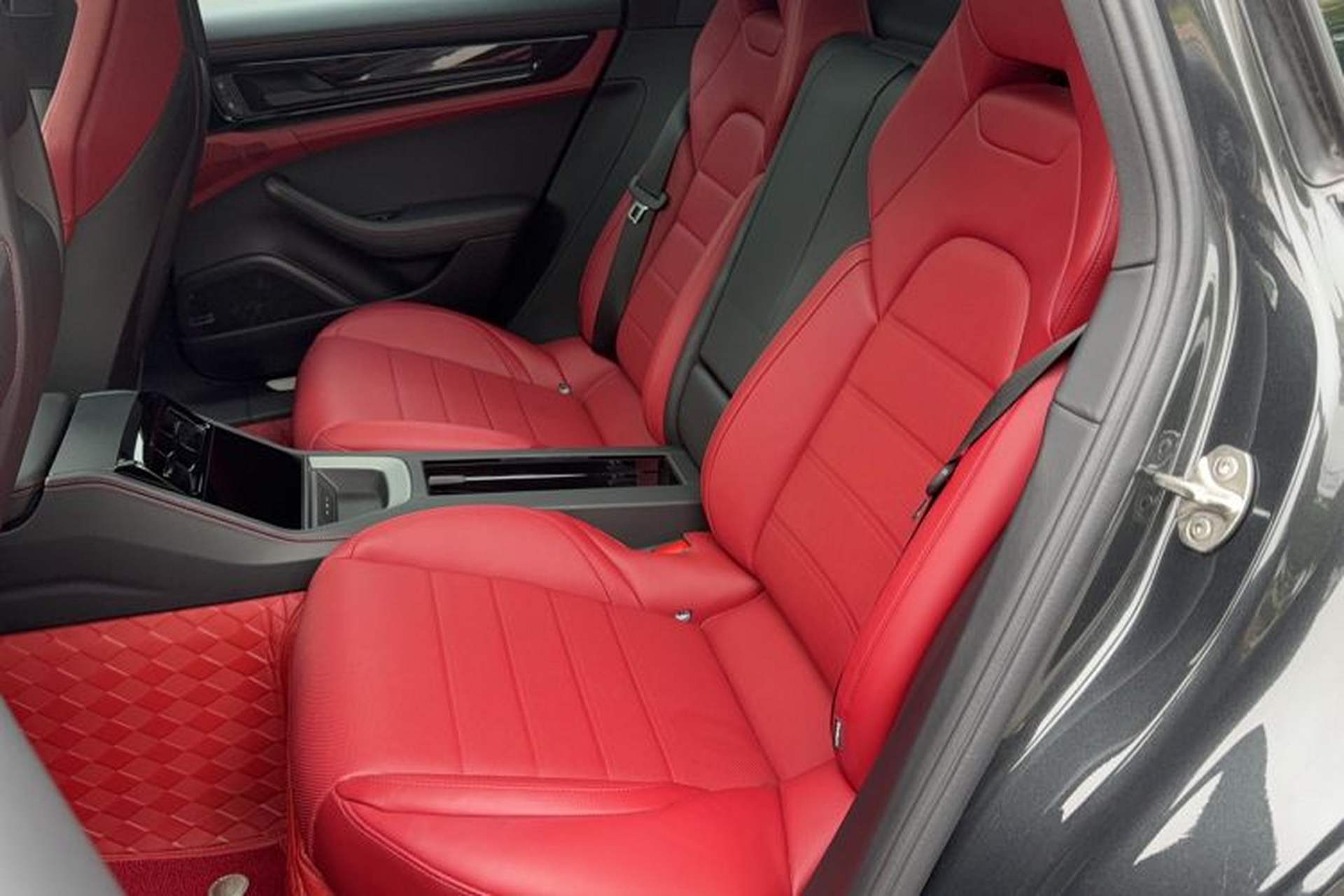 Used Porsche Panamera 2024 Panamera 2.9T Interior 1