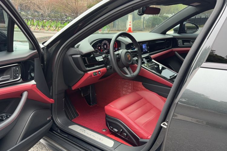 Used Porsche Panamera 2024 Panamera 2.9T Interior 2