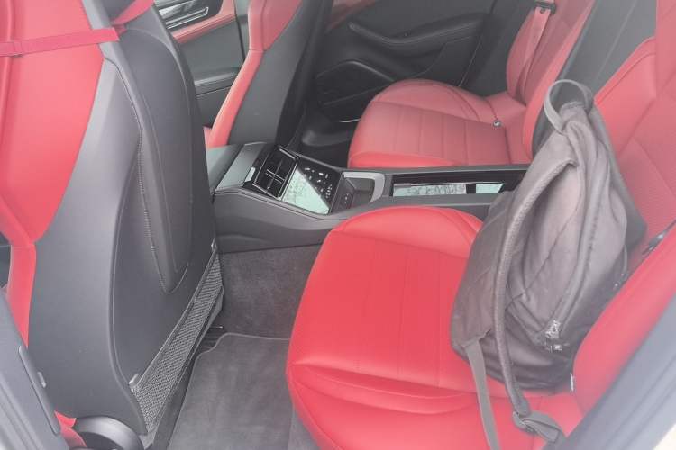 Used Porsche Panamera 2024 Panamera 2.9T Interior 4