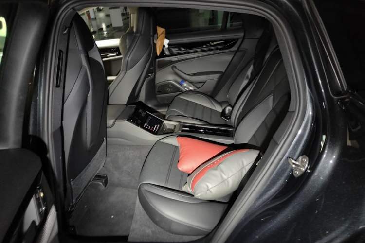 Used Porsche Panamera 2024 Panamera 2.9T Left Rear Seat