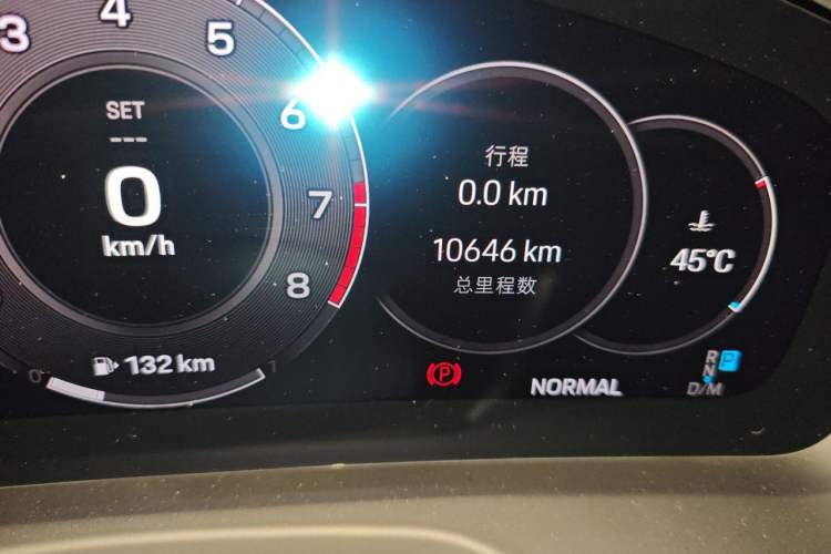 Used Porsche Panamera 2024 Panamera 2.9T Odometer Close Up