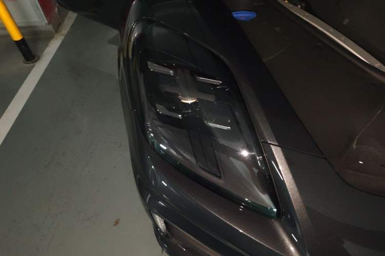 Used Porsche Panamera 2024 Panamera Executive Long Wheelbase 2.9T Right Front Headlight