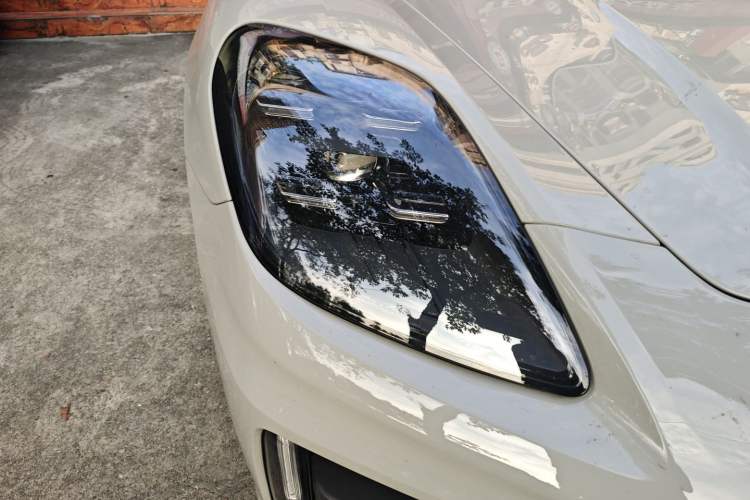 Used Porsche Panamera 2024 Panamera 4 Executive Long Wheelbase 2.9T Right Front Headlight