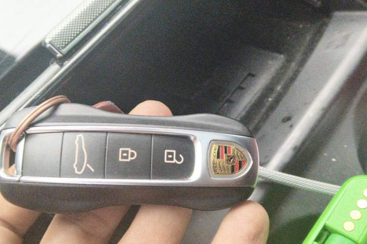 Used Porsche Panamera 2024 Panamera Executive Long Wheelbase 2.9T Vehicle Key
