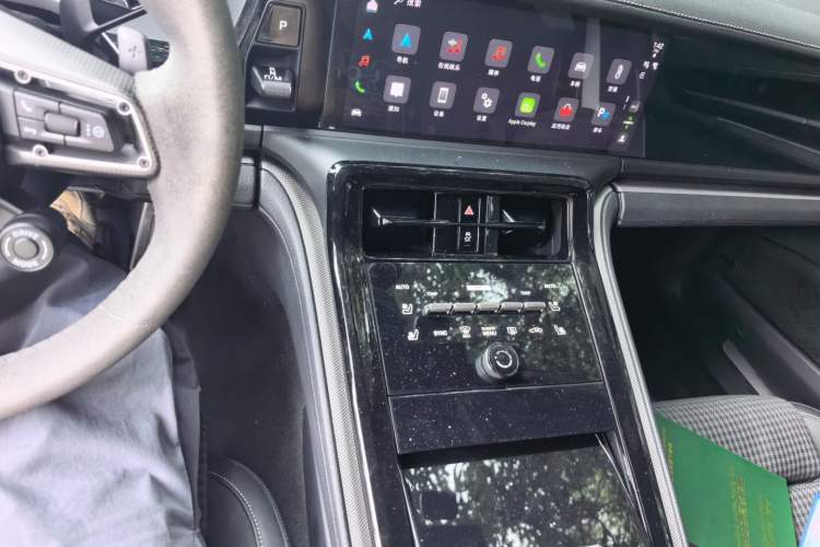 Used Porsche Panamera 2024 Panamera 2.9T Audio And AC Panel
