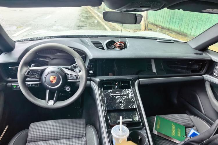Used Porsche Panamera 2024 Panamera 2.9T Center Console