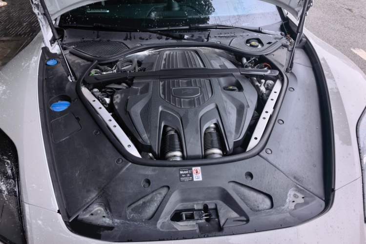 Used Porsche Panamera 2024 Panamera 2.9T Engine Bay