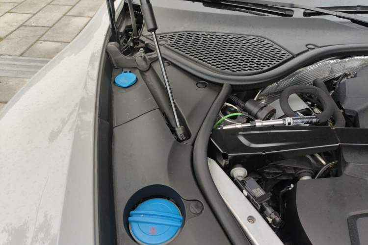 Used Porsche Panamera 2024 Panamera Executive Long Wheelbase 2.9T Engine Bay Right