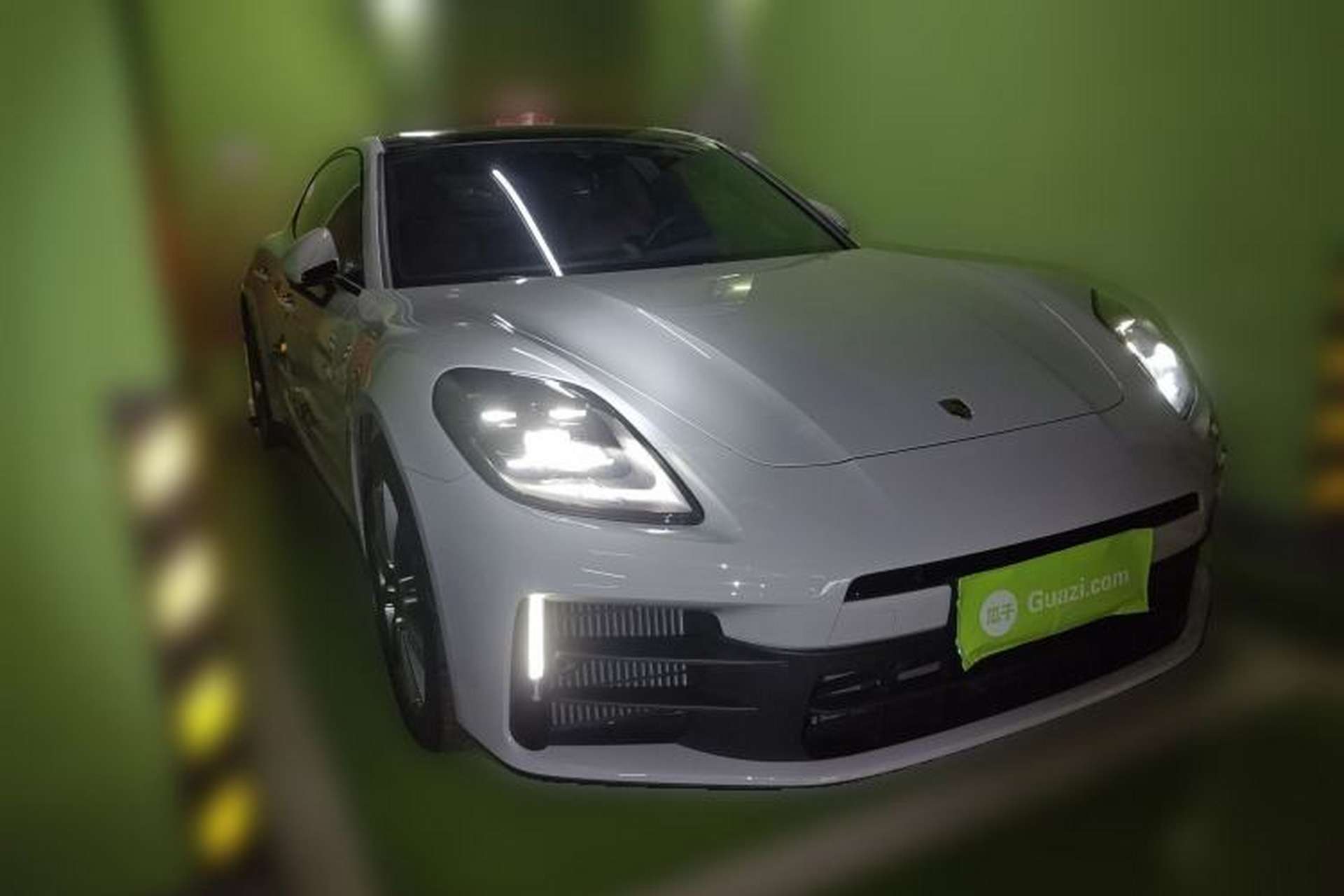 Used Porsche Panamera 2024 Panamera 2.9T Front Right 45 Deg