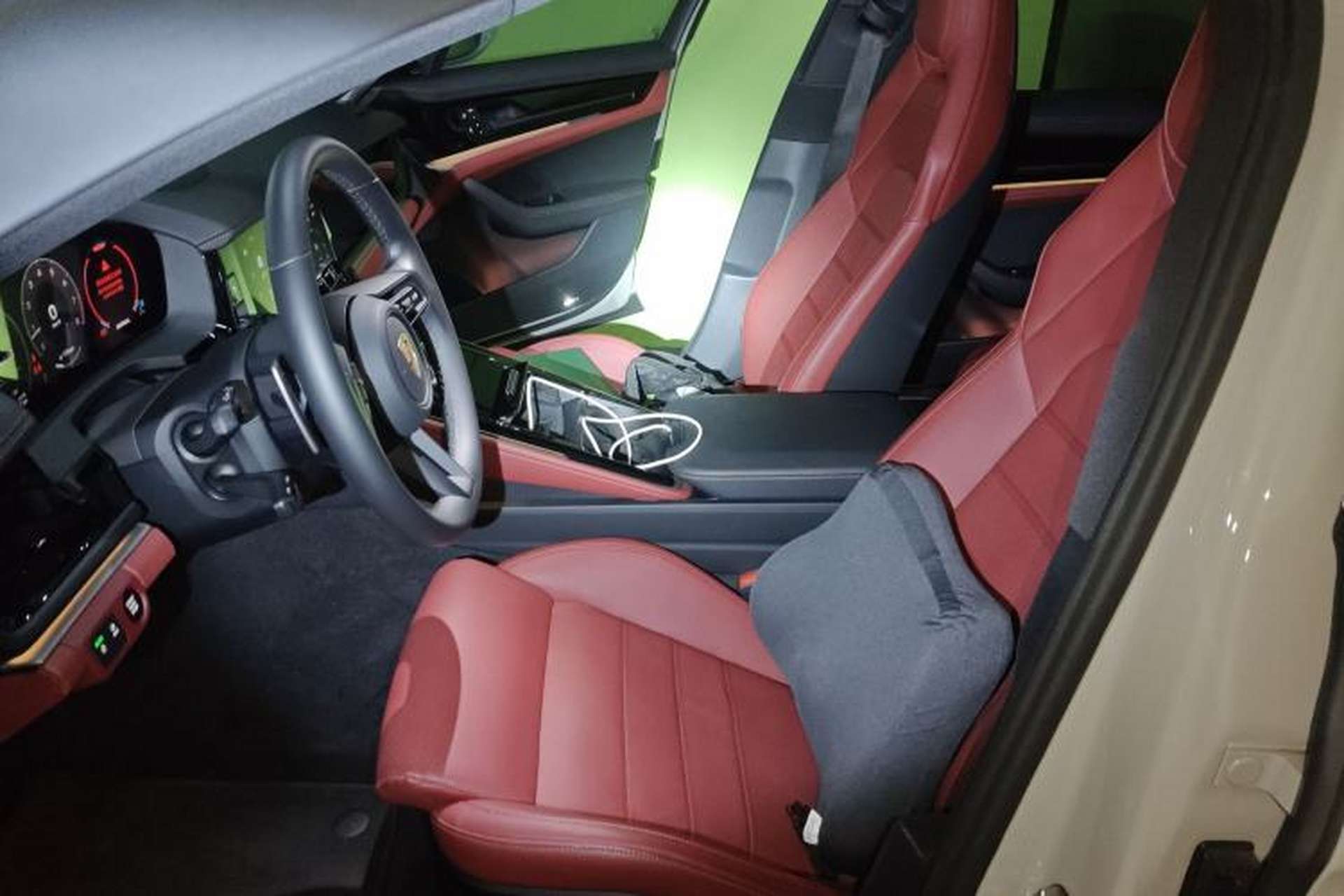 Used Porsche Panamera 2024 Panamera 2.9T Left Front Seat