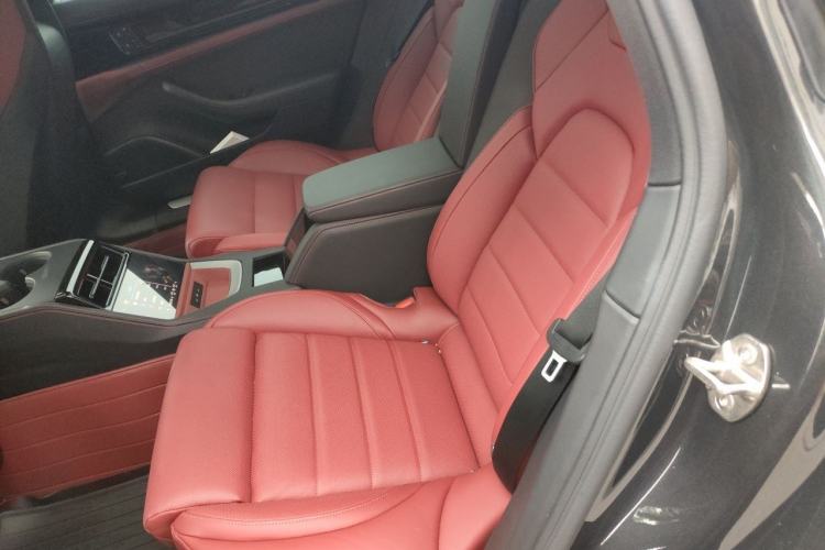 Used Porsche Panamera 2024 Panamera Executive Long Wheelbase 2.9T Left Rear Seat