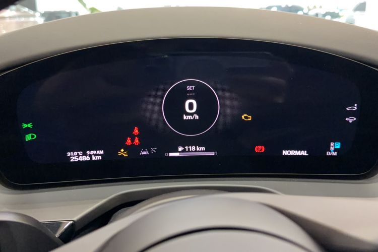 Used Porsche Panamera 2024 Panamera 2.9T Odometer Close Up