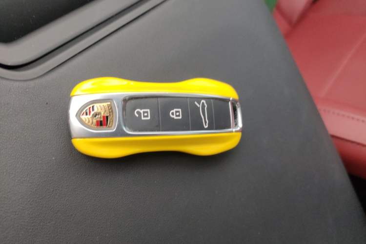 Used Porsche Panamera 2024 Panamera Executive Long Wheelbase 2.9T Vehicle Key