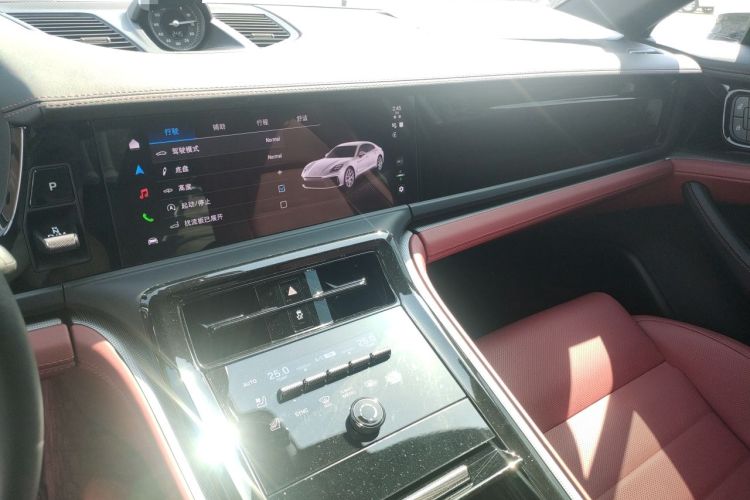 Used Porsche Panamera 2024 Panamera Executive Long Wheelbase 2.9T Audio And AC Panel