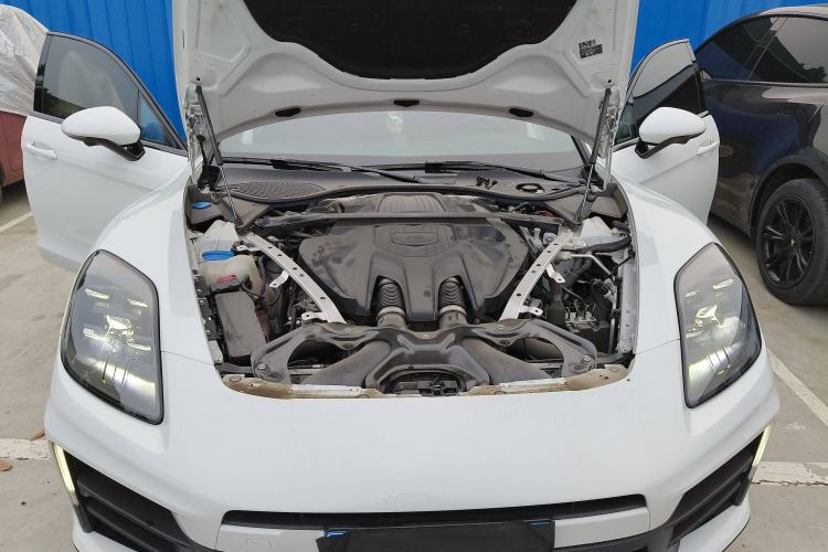 Used Porsche Panamera 2024 Panamera Executive Long Wheelbase 2.9T Engine Bay