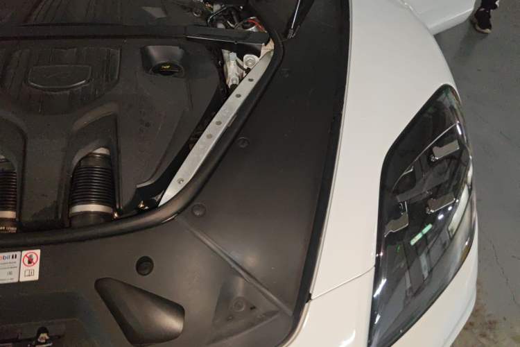 Used Porsche Panamera 2024 Panamera 2.9T Engine Bay Left