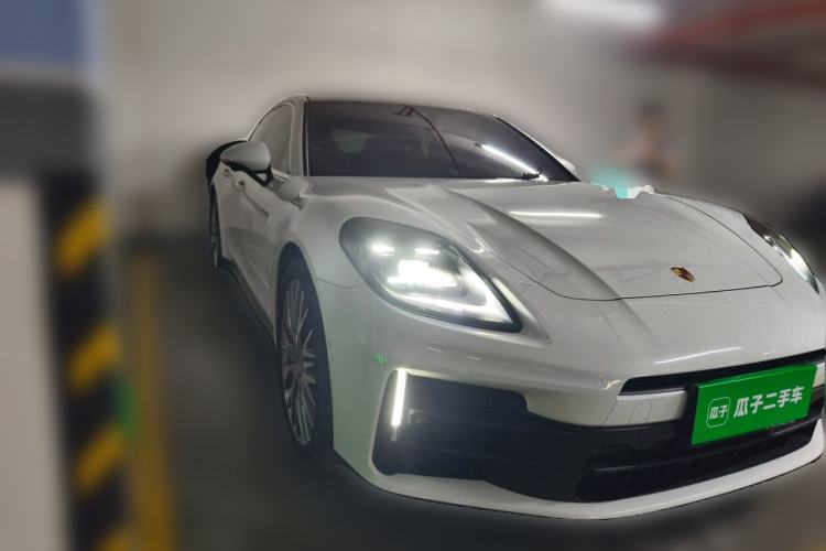 Used Porsche Panamera 2024 Panamera 2.9T Front Right 45 Deg