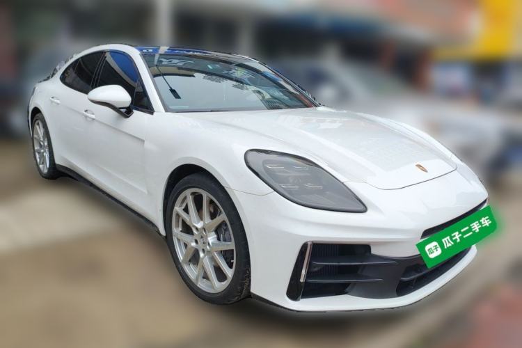 Used Porsche Panamera 2024 Panamera 2.9T Front Right 45 Deg